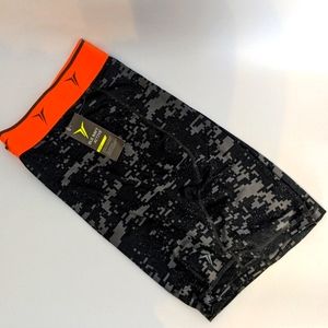 Men's camo active short